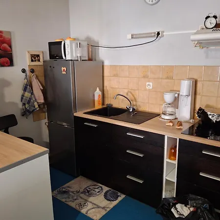 Confortable Avec Tele *